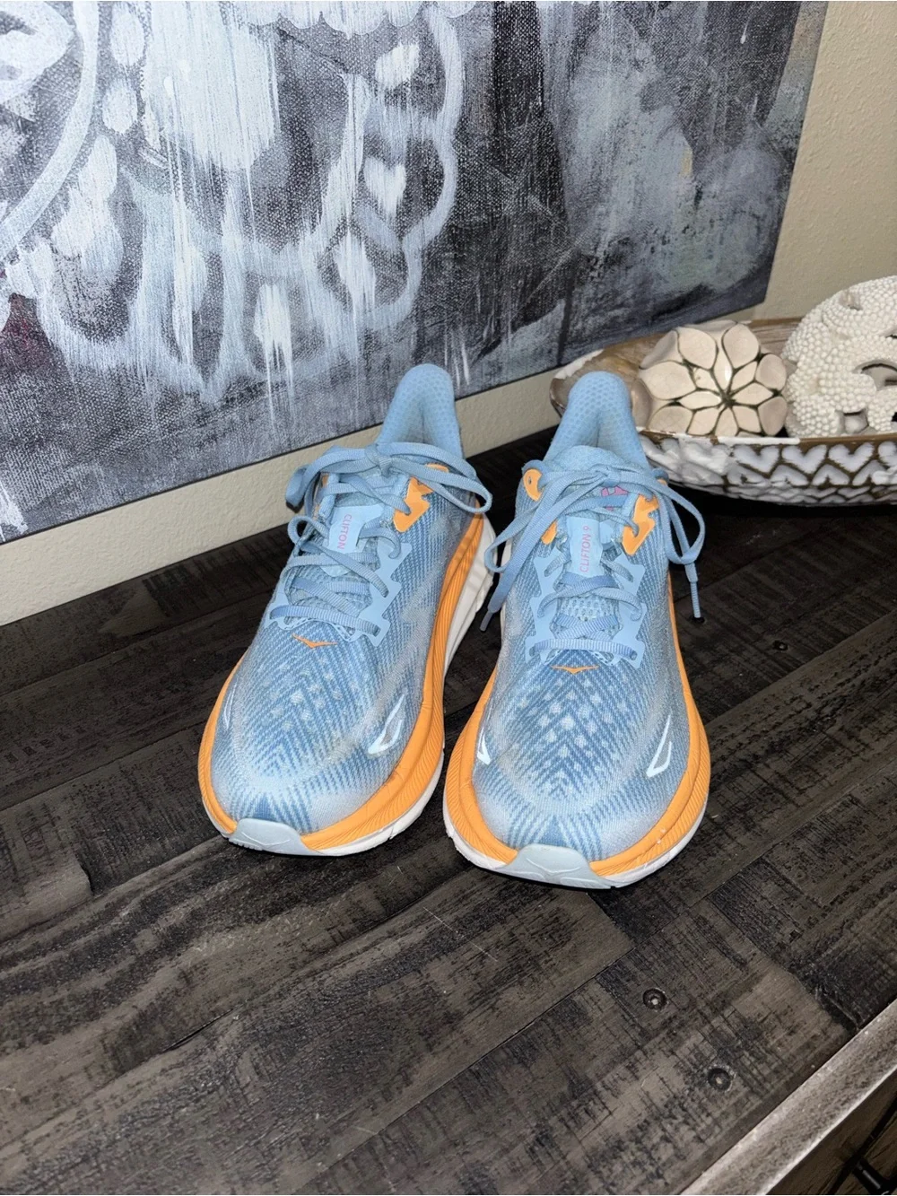 Hoka Clifton 9 running shoes WOMENS SZ 9.5